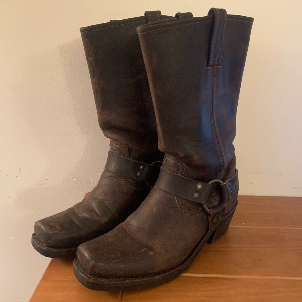 Fry harness boots (Sz8)
